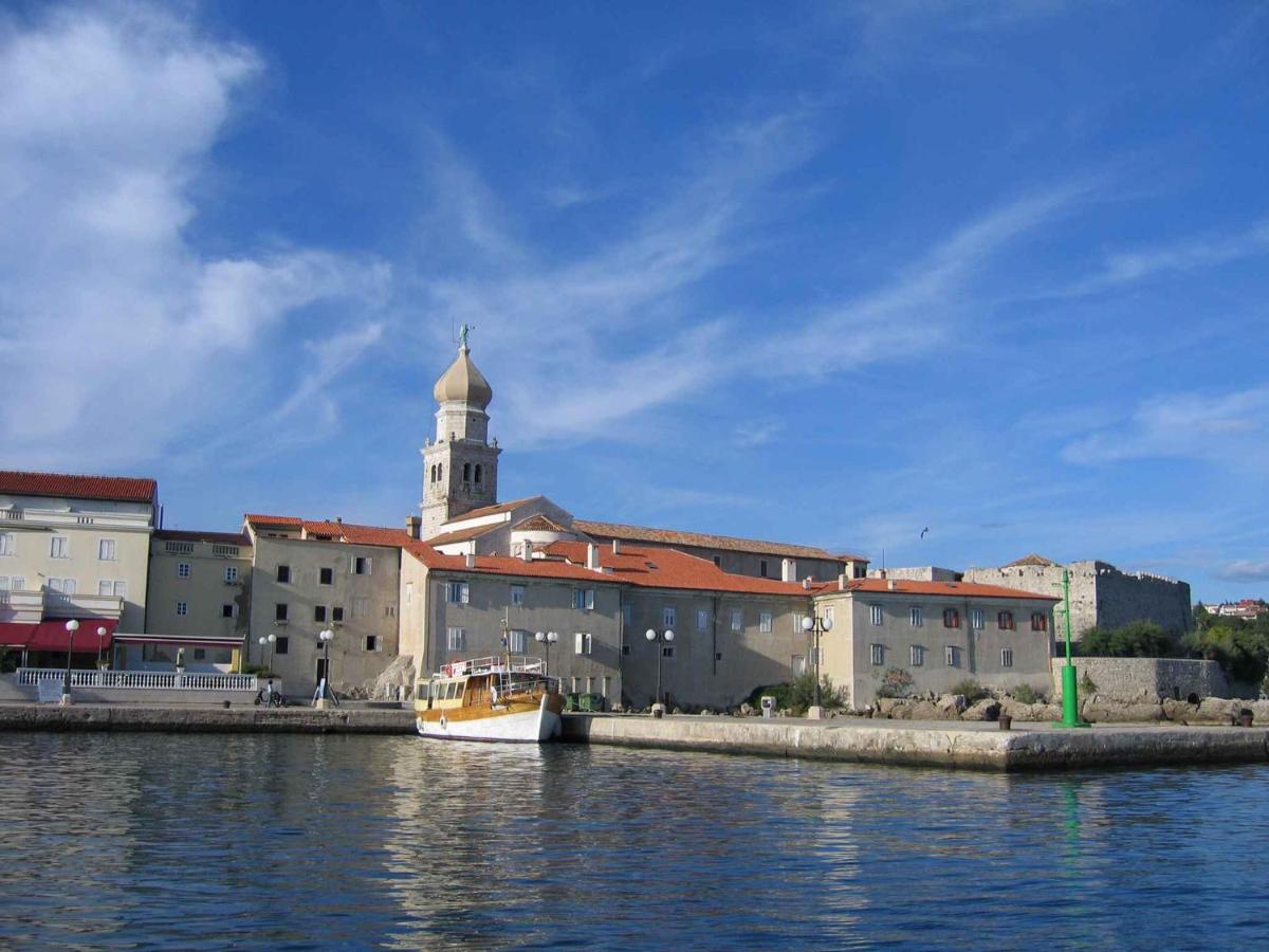 Apartments in Cizici/Insel Krk 31083 Exterior foto